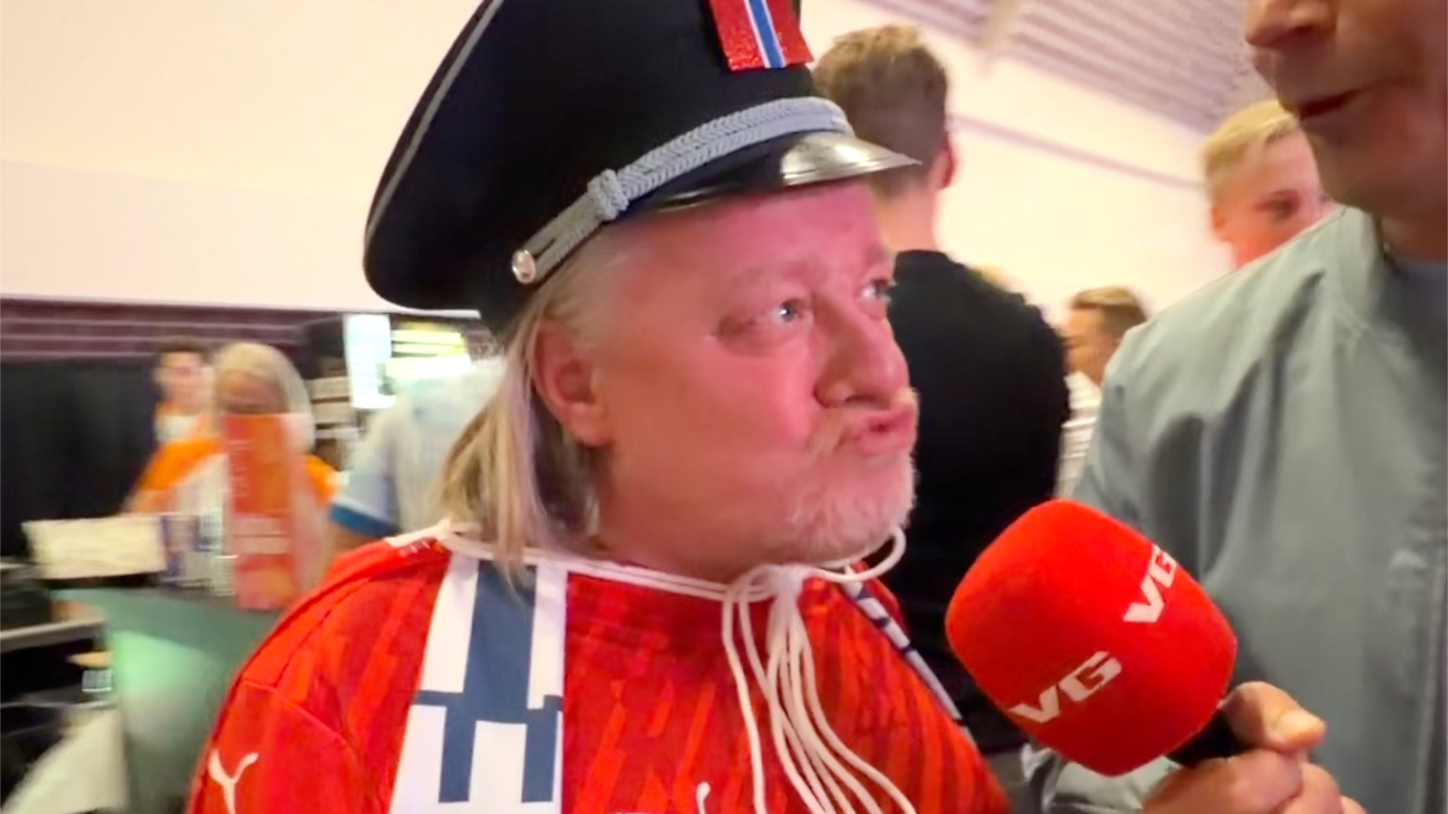 Supersupporter Rune klar for Frankrike!