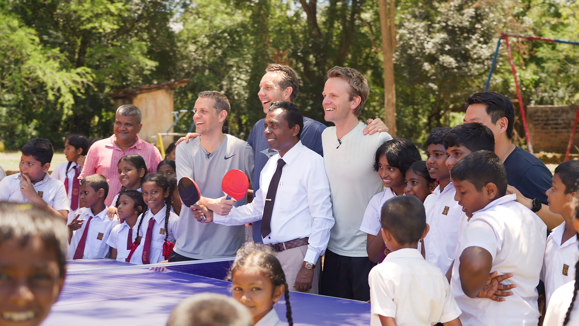 Bordtenniskameratene: Donasjonen