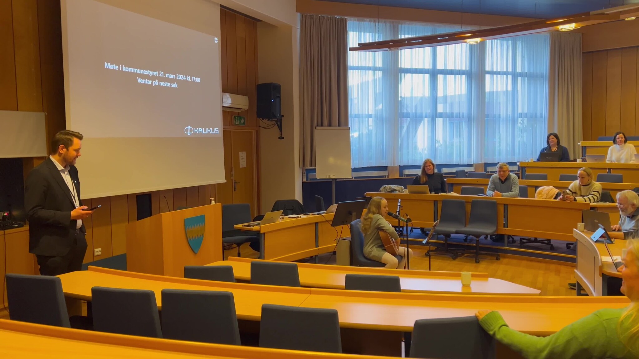Bursdagssong i kommunestyret