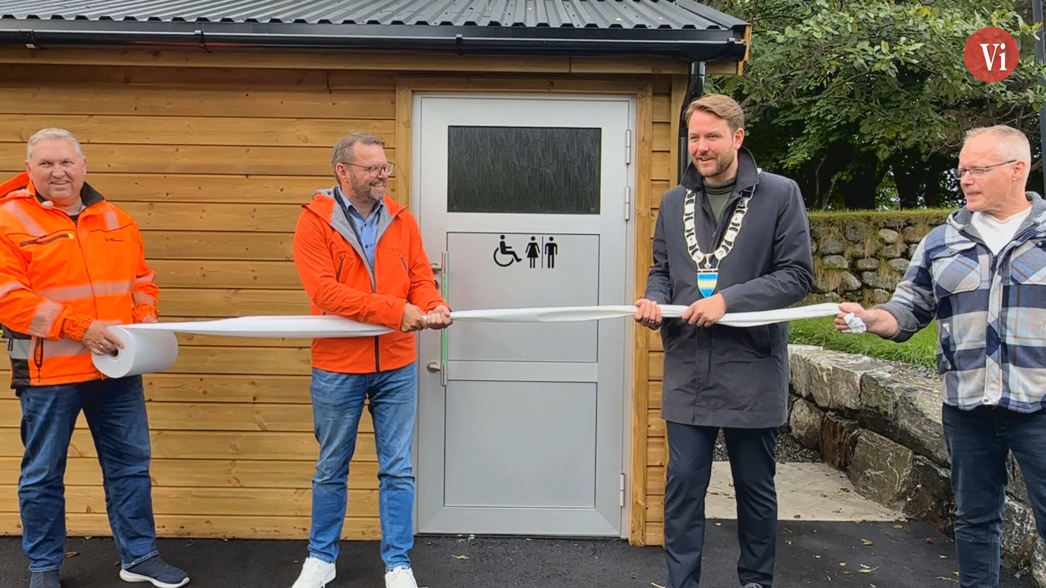 Opning av toalettbygget på Osnessanden