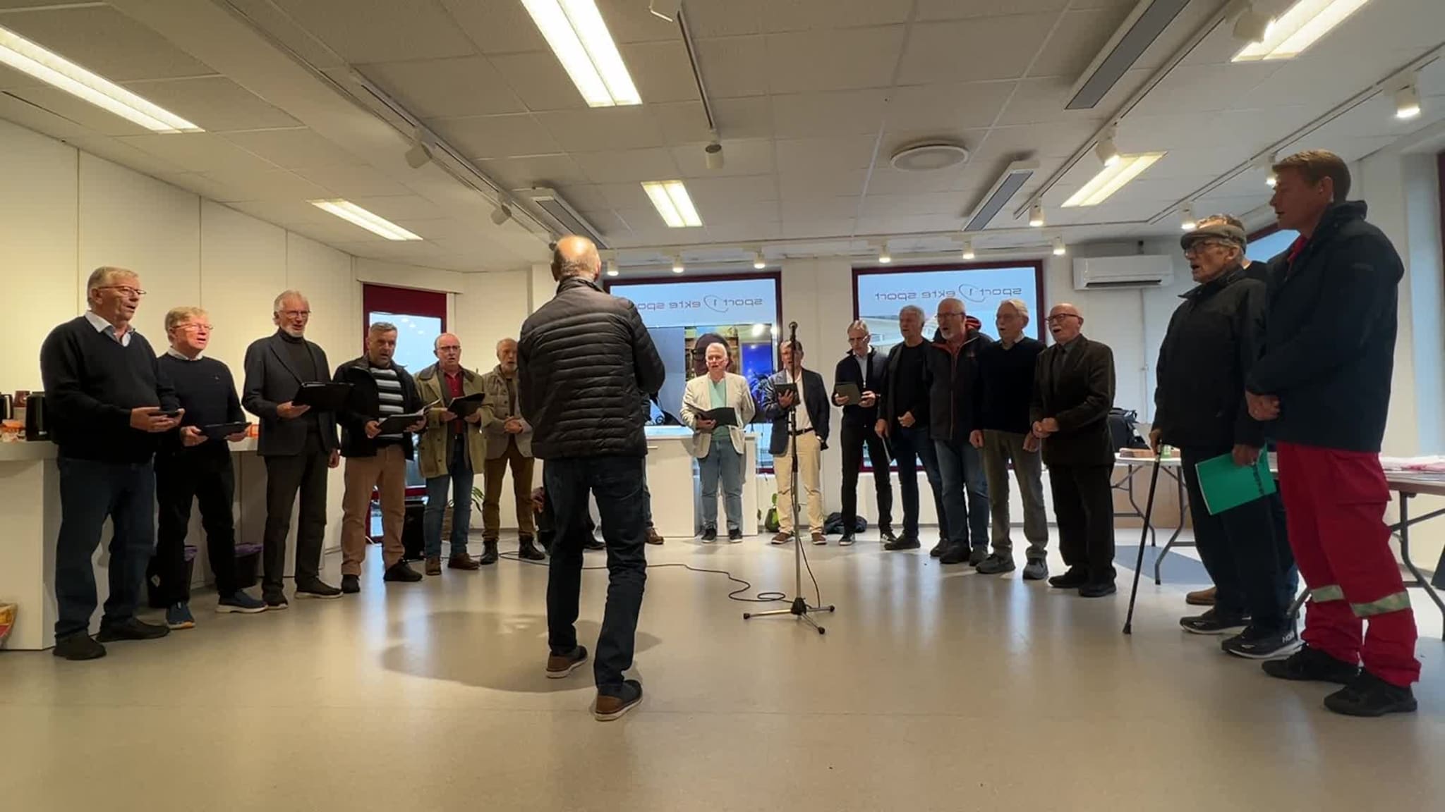 Grimstadkoret syng Kornet og Freden