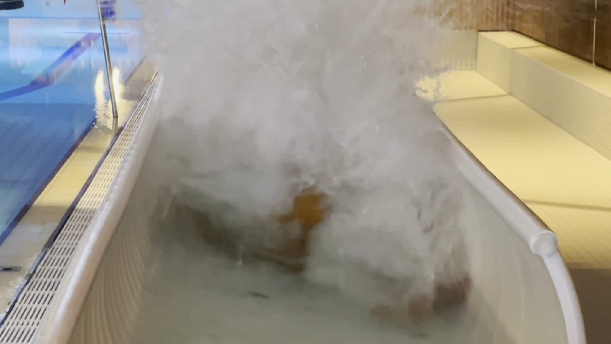 Difor jublar dei i Ulsteinbadet